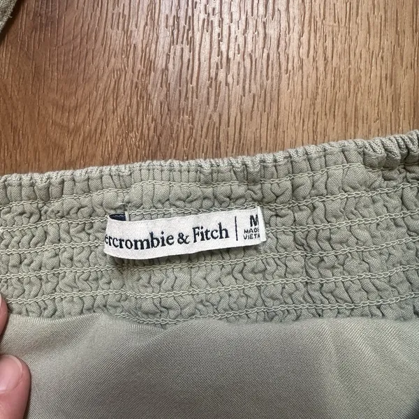 Abercrombie & Fitch Women's‎ Linen Blend Cropped Tank Size M Sage Green - Image 3