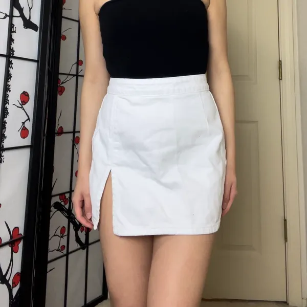 Princess Polly - Lioness | High-Waisted The Lola Mini Skirt White - Image 3