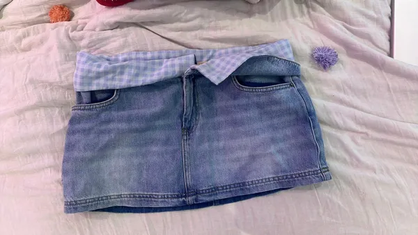 Blue plaid jean skirt Size M - Image 2