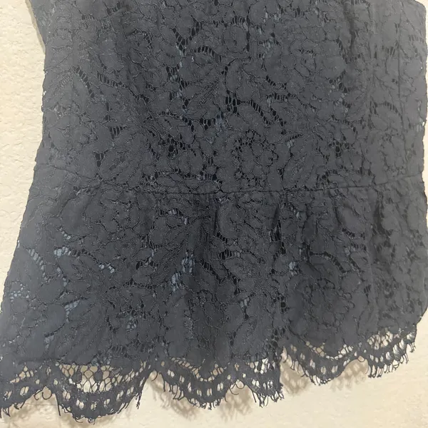 J.Crew Black Floral Lace Peplum Top Sleeveless Eyelash Hem Size 6 - Image 3