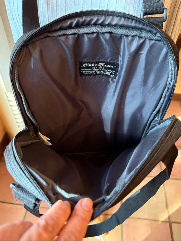 Eddie Bauer Bag - Image 4