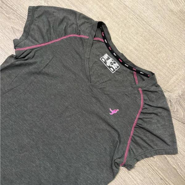 •NEW BALANCE• TEE - Image 4