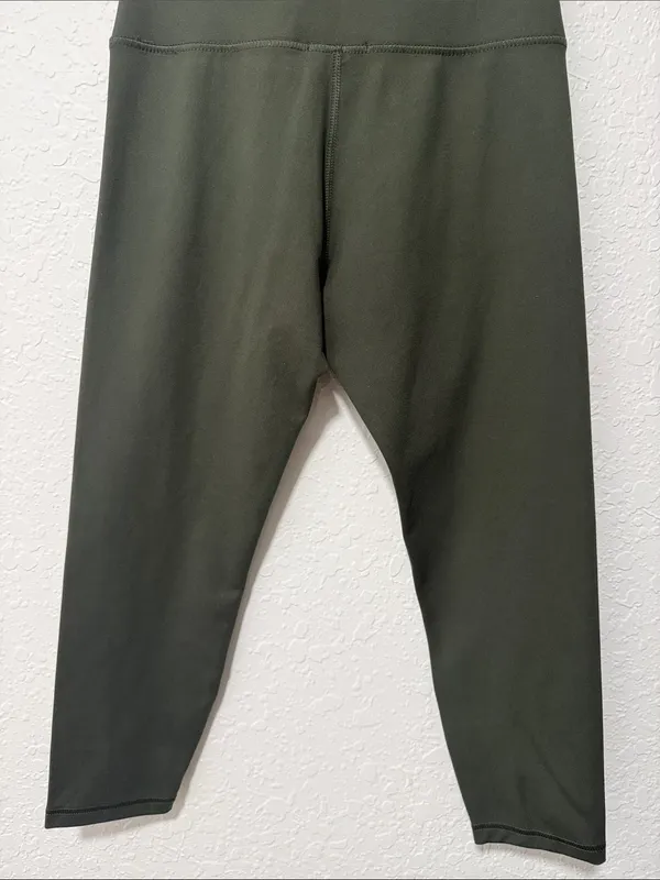 ZOBHA High-Waist Olive Green Leggings Size Medium - Image 11