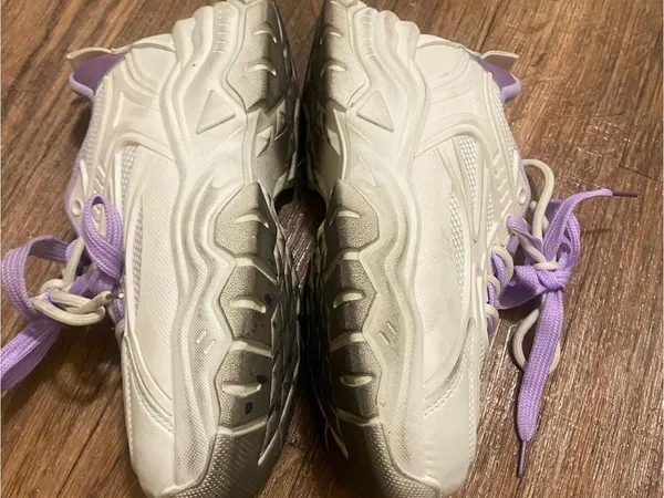 Womens Size 37 US 6.5 Fashion Sneakers Tennis Shoes White With Lavender Purple - Image 5