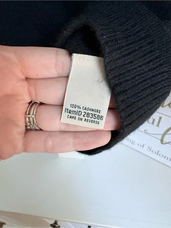 L.L. Bean Black Cashmere Crewneck Sweater - Image 4