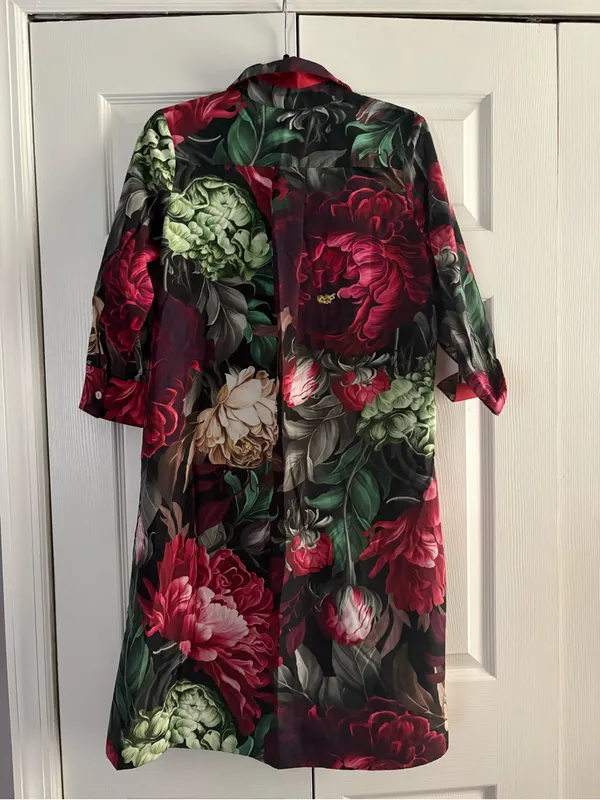 Perlavera Floral Dress with Red Trim - Image 2