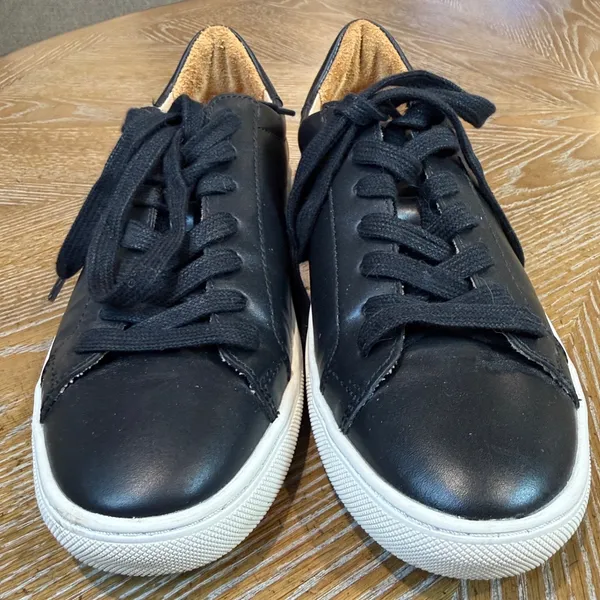 Quince Womens 100% Leather Everyday Sneaker Black White Low Top Size 8 - Image 3