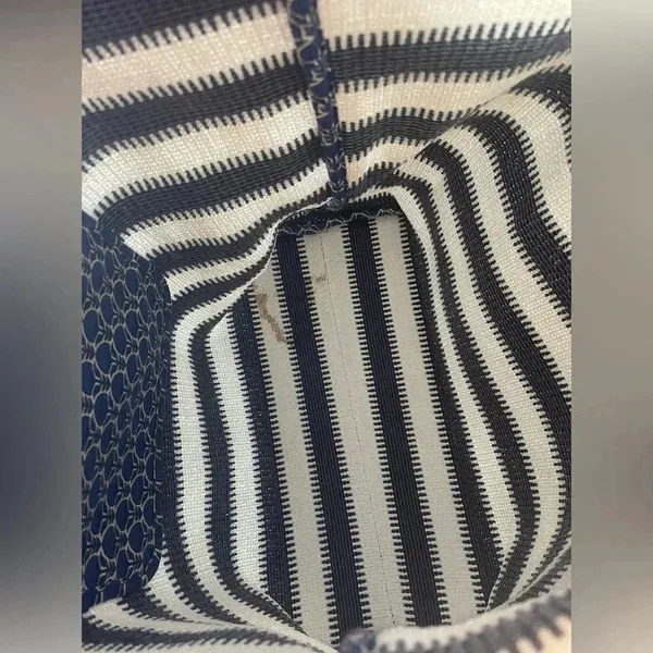 Vera Bradley Navy‎ and White Striped Beach Tote with Tassels GUC - Image 8