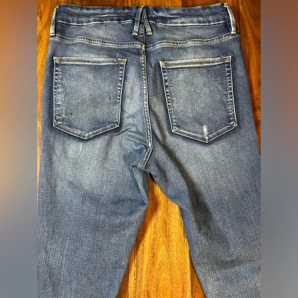 Good American Good Legs Crop Skinny Jeans - Image 10