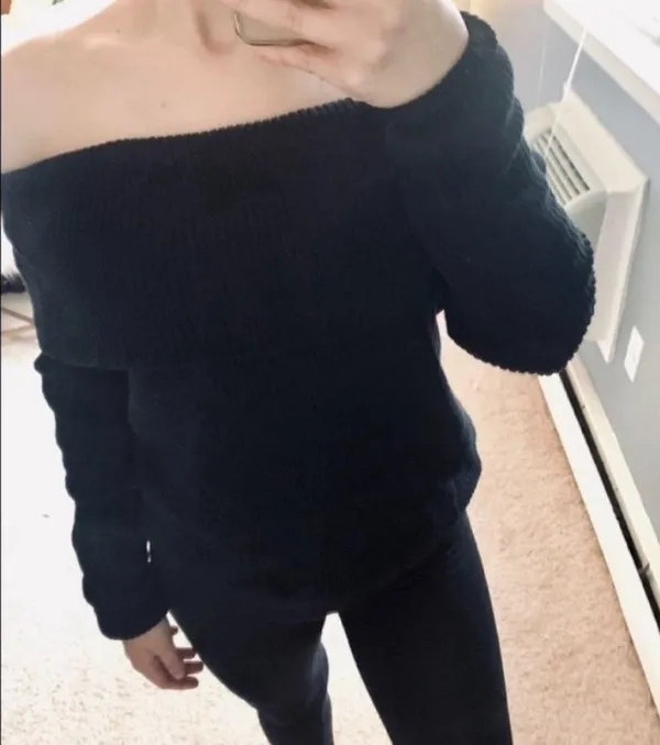 Lovers + friends black off shoulder sweater - Image 4