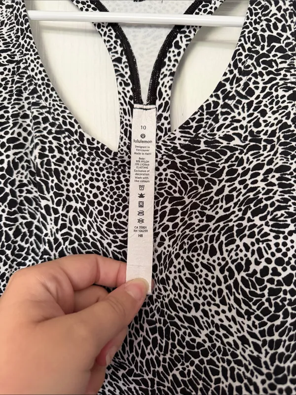 Lululemon Black and White Animal Print Dot Tank Top Size 10 - Image 2
