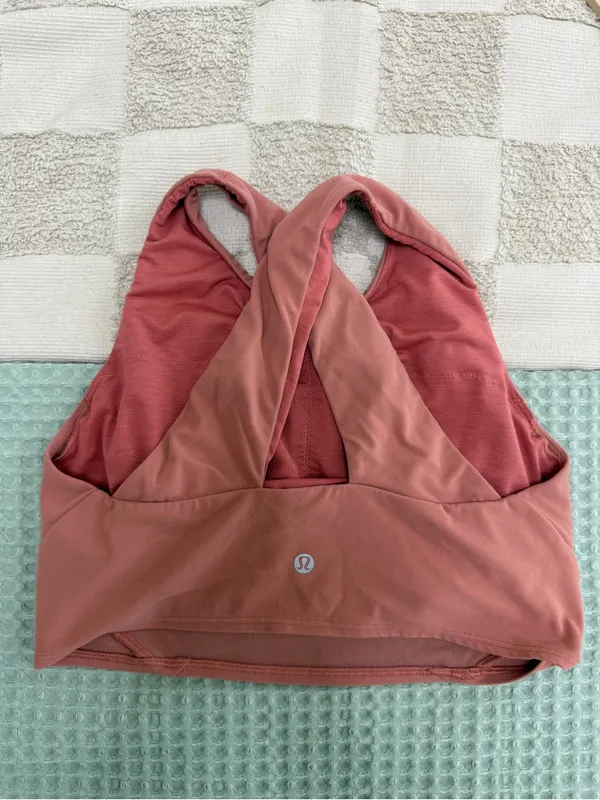 Lululemon Forward Fold Bra *Light Support, C/D Cups
Rustic Coral‎ size 10 - Image 3