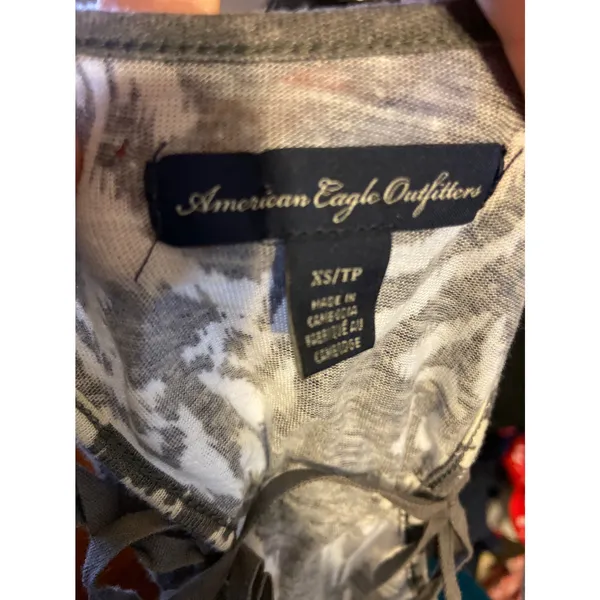 American‎ Eagle Outfitters Womens Tank Top Size XS Gray Cream Damask Ikat - Image 8