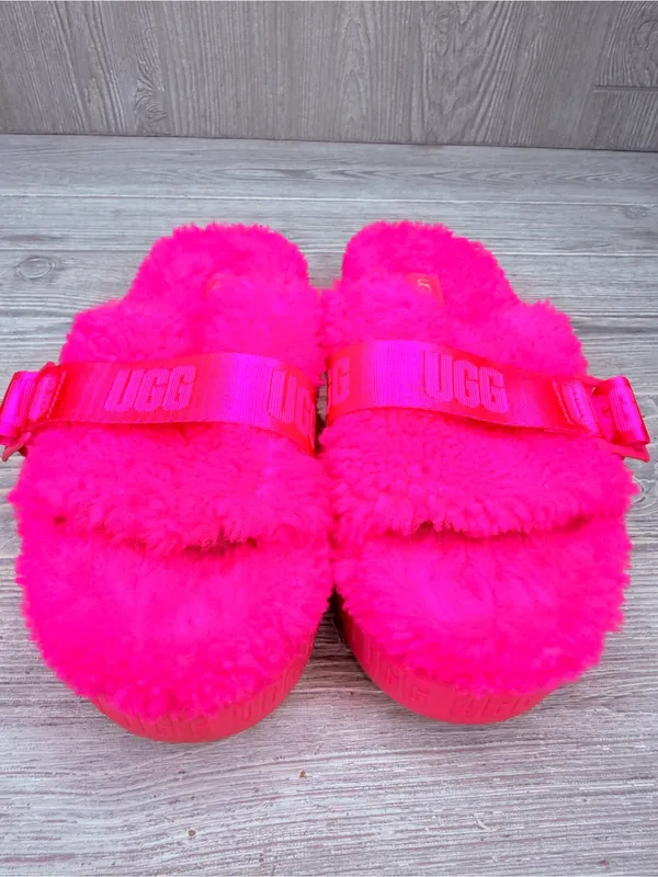 UGG Fluffita Pink Slippers wool fluffy slipper shoes sandals size 8 hot pink - Image 4