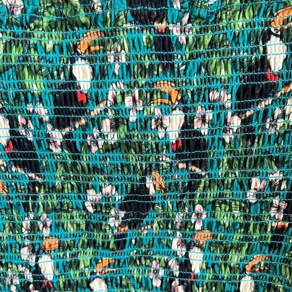 Like New Anthro Dolan Toucan Print Smocked Puff Sleeve Top Size Small - Image 6
