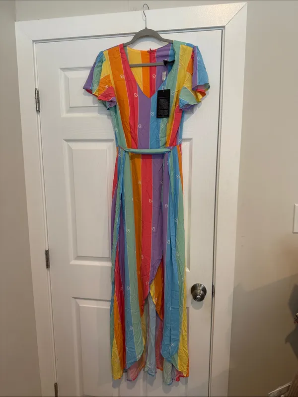 NWT Modcloth Collectif Thelma Rainbow Hearts Maxi Dress Size 6 - Image 4