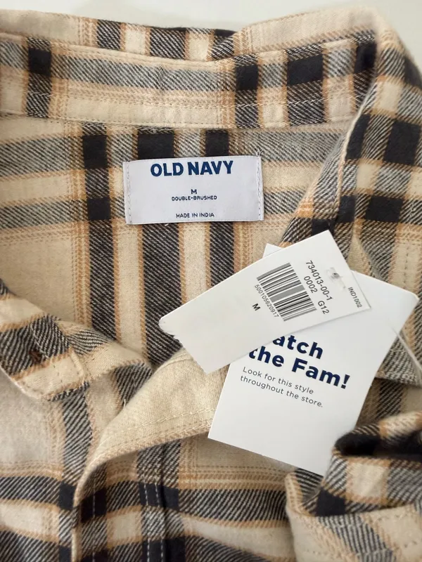Old Navy Double Brushed Flannel Boyfriend Shirt Cream Black Plaid NWT - Image 7