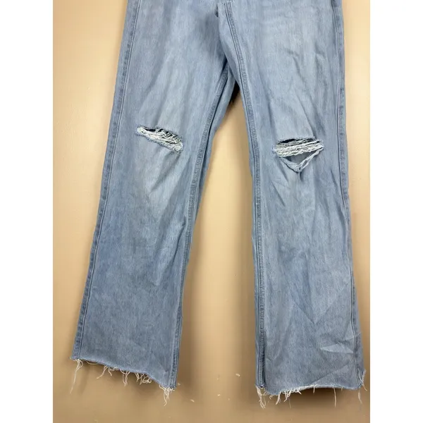 Hollister Women’s Low Rise Baggy Light Wash Jeans Size 0 R Waist 25 Inseam 30 - Image 3