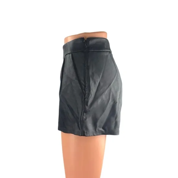 Express Women's Black Faux Leather Vegan Mid Rise Shortie Mini Shorts Size 00 - Image 2