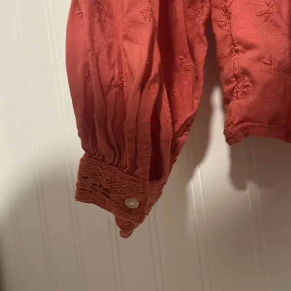 FREE WITH PURCHASE Old Navy Womens Shirt Medium - Image 3