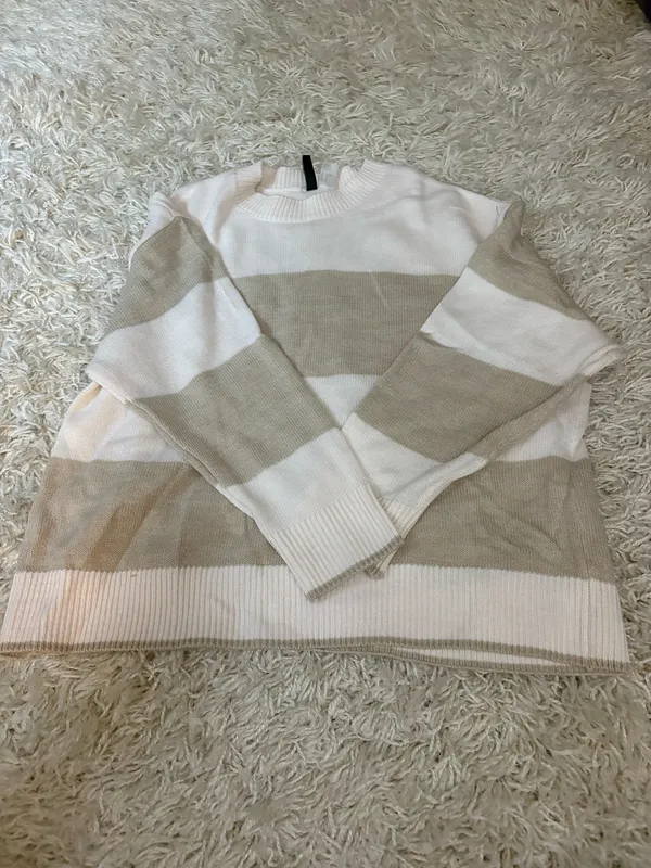 H&M Sweater - Image 4