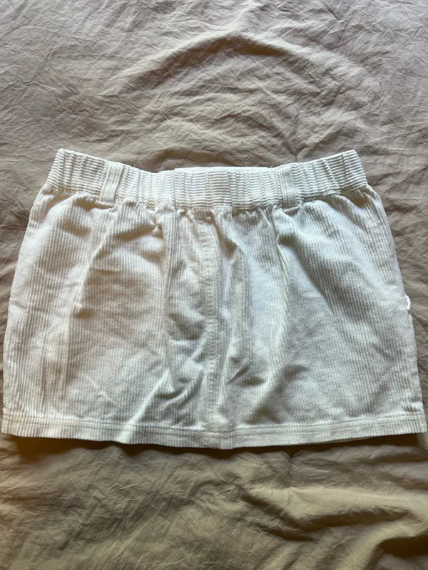 Asos white corduroy mini skirt with pockets - Image 3