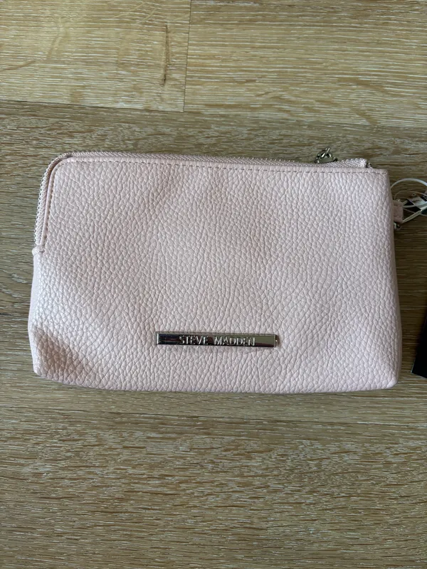NWT Steve Madden Light Pink Wristlet - Image 2