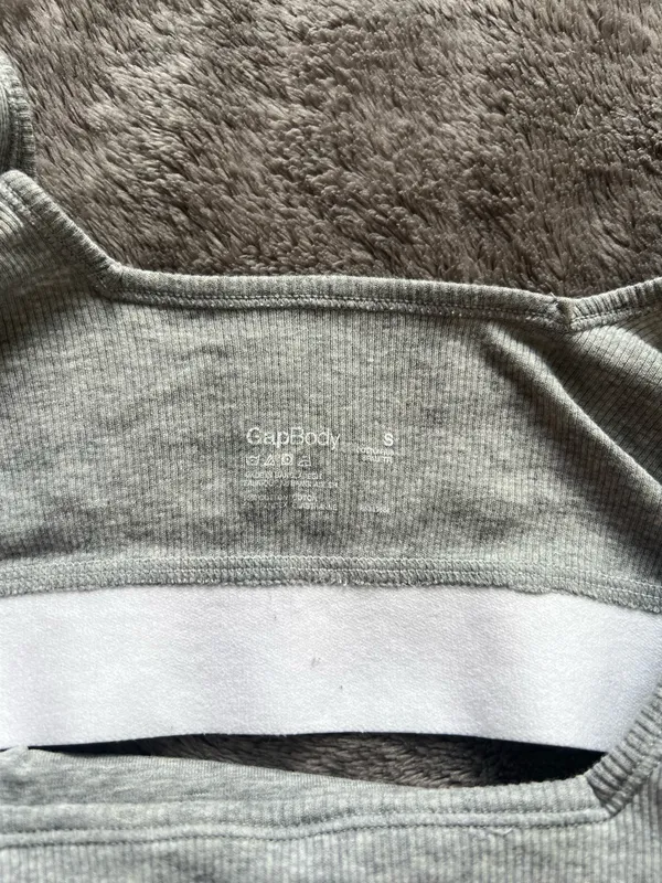 Gap Sports Bra - Image 4