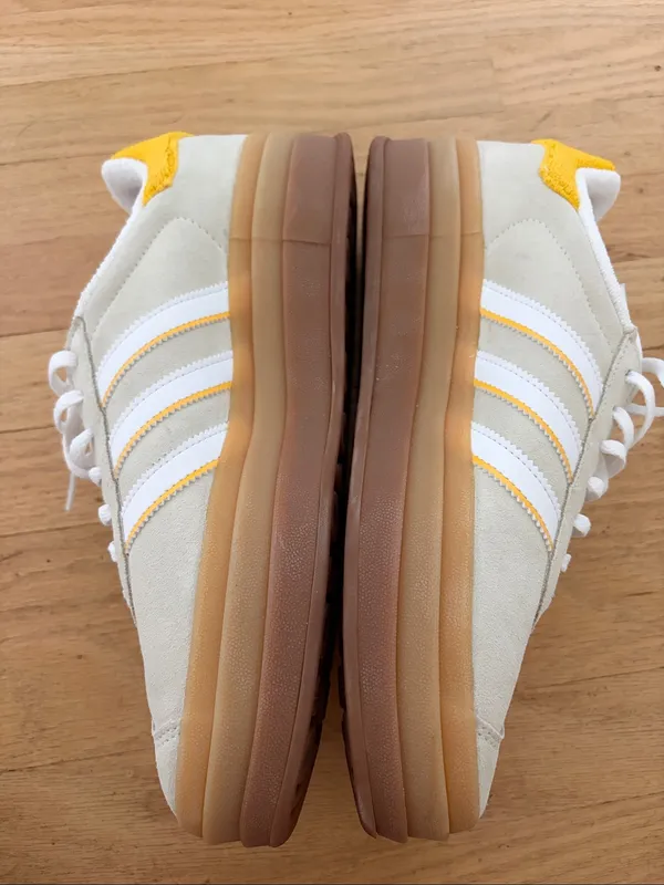 Adidas Gazelle Bold size 10.5 taupe white yellow gold - Image 3