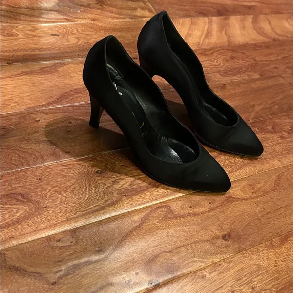 Authentic YSL Black Satin Heels Size 6.5 - Image 3