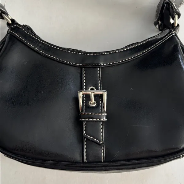Nine & Co. FAUX LEATHER MINI BLACK BAG…SILVER BUCKLE ADORNMENT ZIP CLOSURE - Image 8