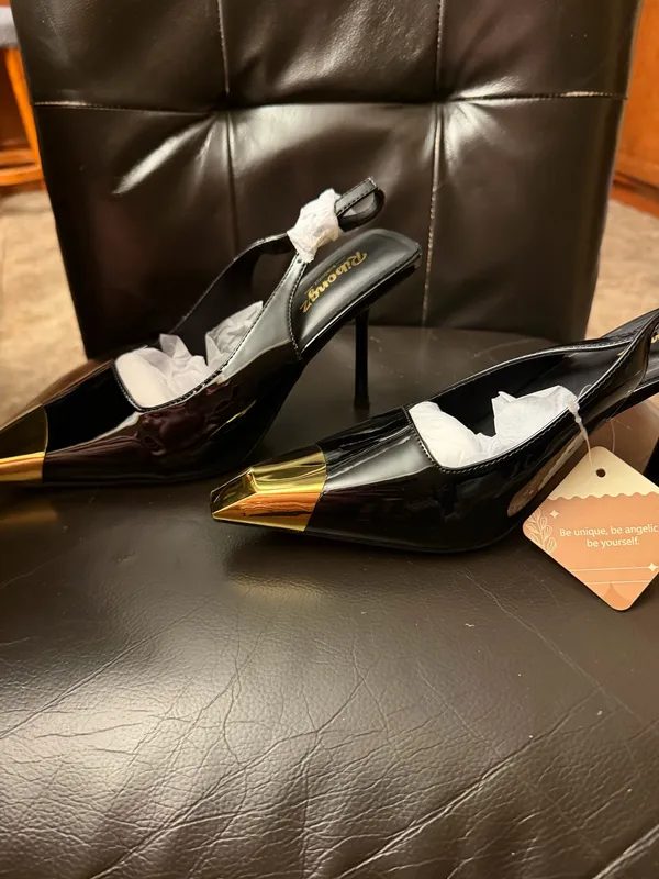 Heels Black Size 8 - Image 4