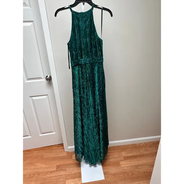 NEW NWT Betsy & Adam Mila Long Halter Metallic Green Dress size 0 - Image 4