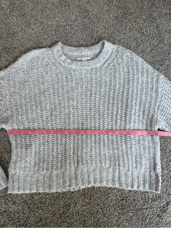 American Eagle Gray Chunky Knit Oversized Crewneck Sweater Women’s M - Image 4