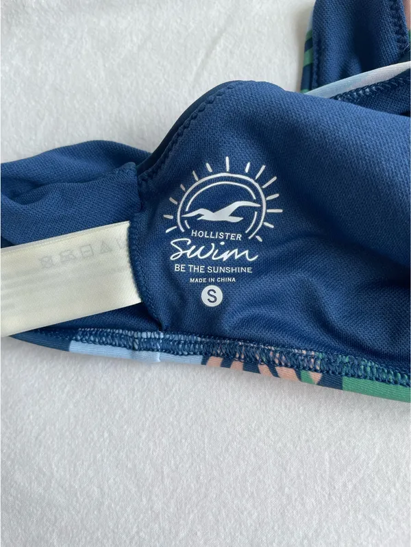 Hollister Swim Floral Bikini Top - Image 3