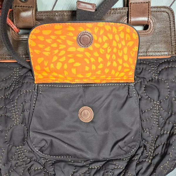 Fossil Key Per Quilted Brown‎ Leather Trim Tote Bag Key Charm - Image 11