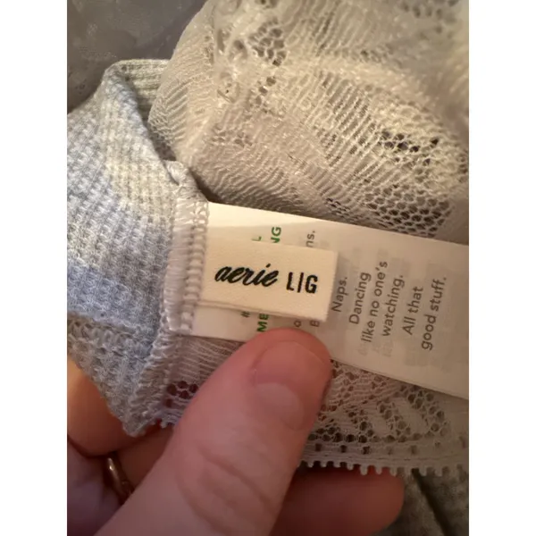 Aerie Gray Floral Lace Ribbed Pullover Sports Bra Sz L‎ NEW - Image 3