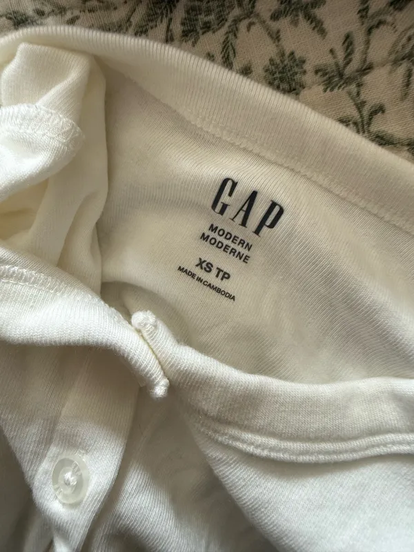 Gap Long Sleeve Women’s - Image 3