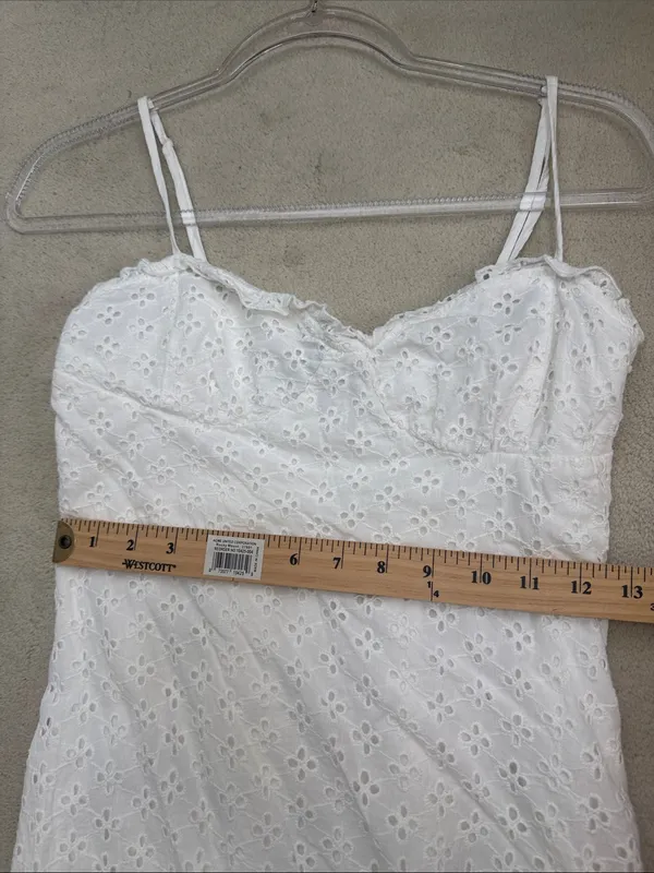 Lulu’s Friendly Flirtation White Sleeveless A-line Eyelet Mini Dress White Sz M - Image 8