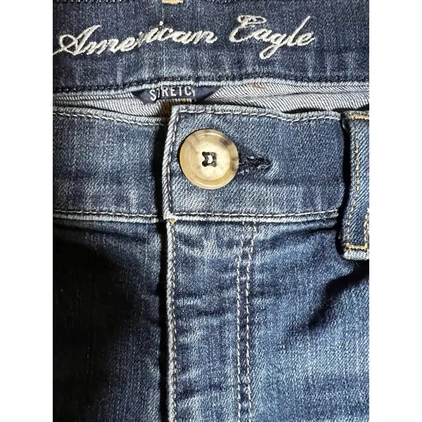 American Eagle Women's Blue Denim Stretch Shorts size 14 - Image 4