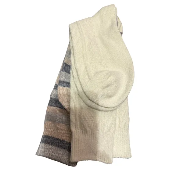 Muk Luks Womens Tall Boot Socks 2 Pack Striped Cream Mid-Calf Shoe Size 6-11 NEW - Image 2
