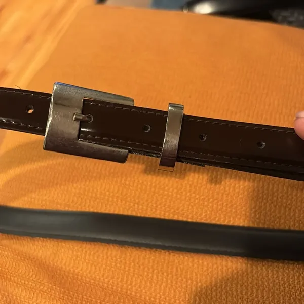 Source Unknown BROWN PATENT LEATHER BELT SILVER BUCKLE 37” LONG FROM TOP OF BUCKLE - Image 2
