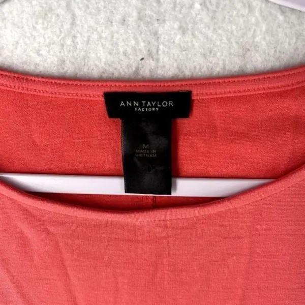Ann Taylor‎ Factory Womens Tops Size M Ruffle Sleeve - Image 3