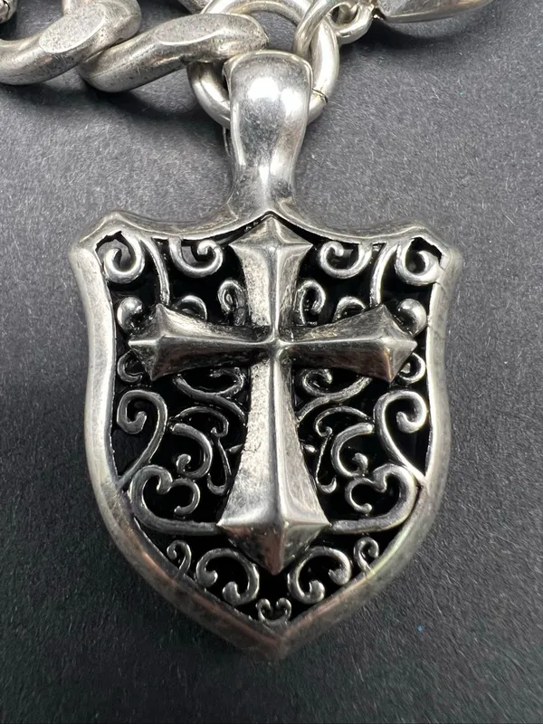 NWT Stigma Silver Tone Chunky Chain Necklace w Cross and Filigree Pendant - Image 3