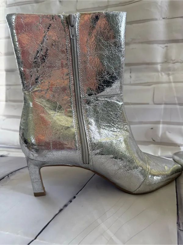 DV by Dolce Vita Gracie Metallic Silver Pointed-Toe Ankle Boots - Image 6