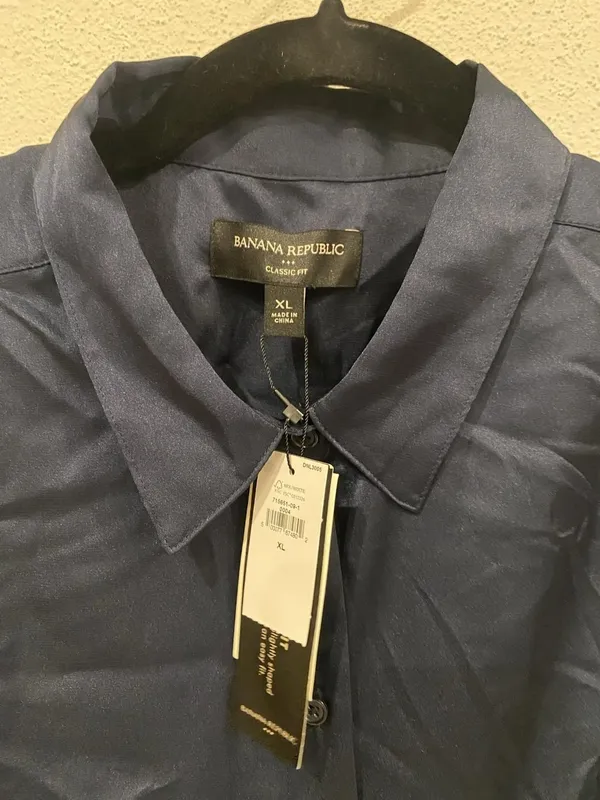 Banana Republic Shirt Womens XL Blue Solid Classic Fit Long Sleeve Dress Shirt - Image 3