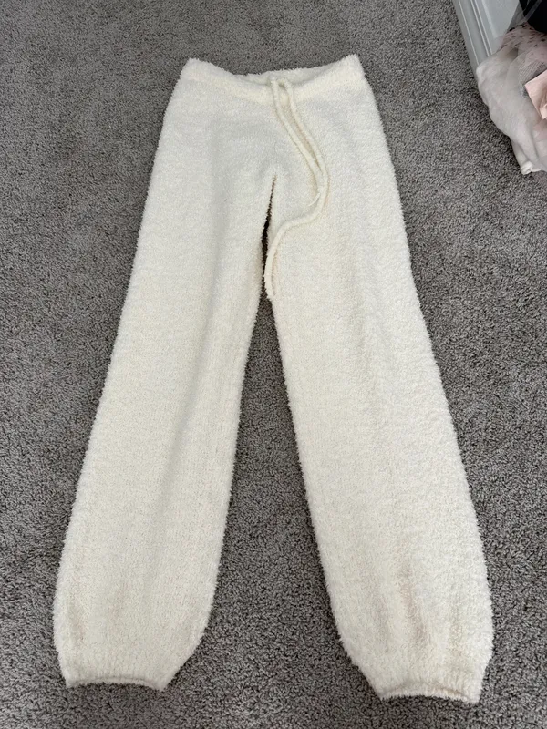 Skims fluffy joggers  - Image 4
