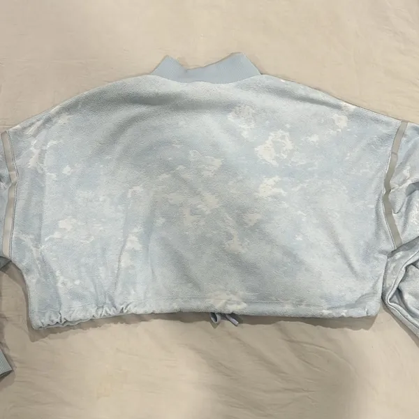Nike Cropped Sweater Size Medium - Image 4