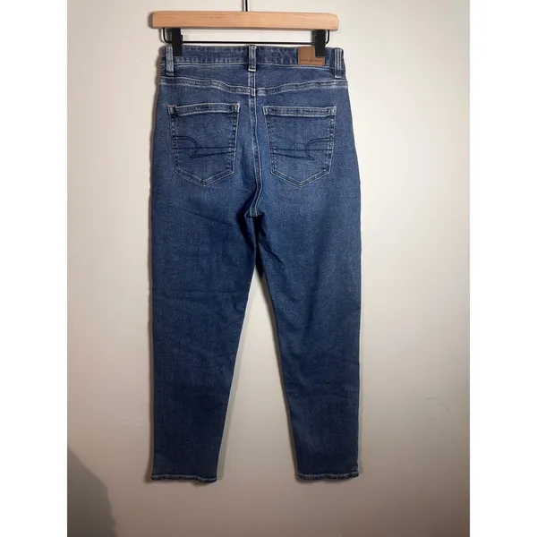 American Eagle Women Mom Jean High Rise Stretch Medium Wash Blue Size 4‎ Regular - Image 3