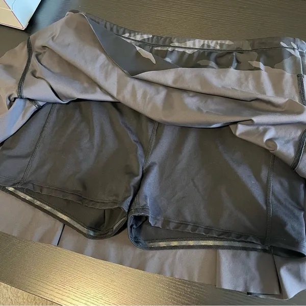 Athleta‎ Match Point Printed Skort Camo Black Gray Large - Image 8